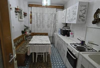 Apartament cu 3 camere decomandat în Militari - 9