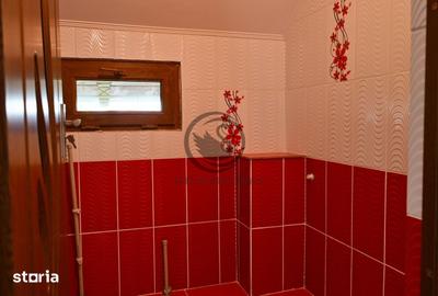 Casă cu 4 camere cu Teren 1303 Mp în Bucov - 17