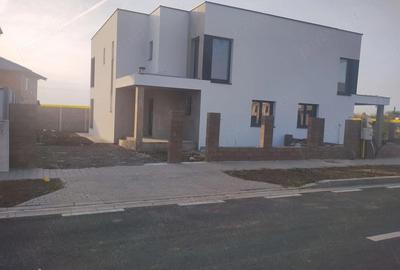 Casă cu 4 camere în Giarmata - 3