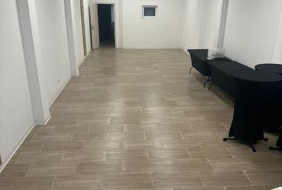 Spațiu comercial, de 140 mp, în 1 Mai - 8