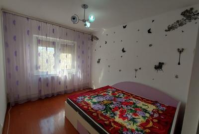 Apartament cu 3 camere decomandat în - 3
