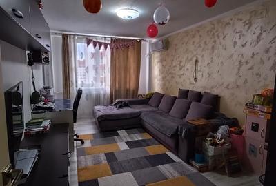 Apartament cu 3 camere decomandat în Gemenii - 5
