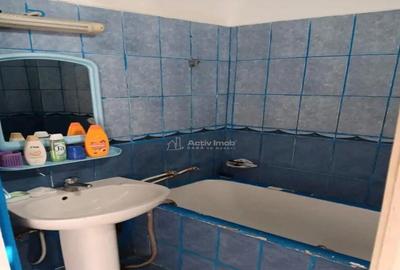 2 cam - la curte comuna - 2