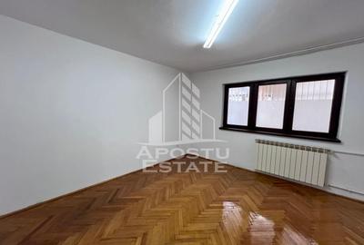 Apartament cu 3 camere decomandat în Aradului - 1