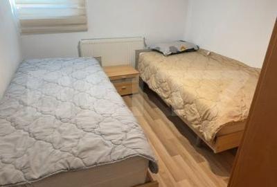 Apartament cu 3 camere semidecomandat în Craiovița Nouă - 3