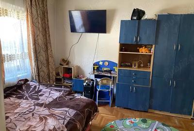 Casa 3 camere + anexa, teren - 1253 mp Targu Neam?, Str. Mihai Viteazu - 10