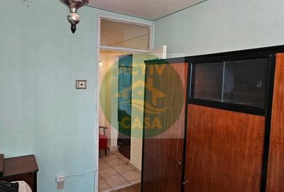 Apartament cu 4 camere decomandat în Central - 3