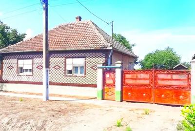 Casa de vanzare in zona foarte buna, disponibila in 2 rate, cu teren de 1430 mp - 2