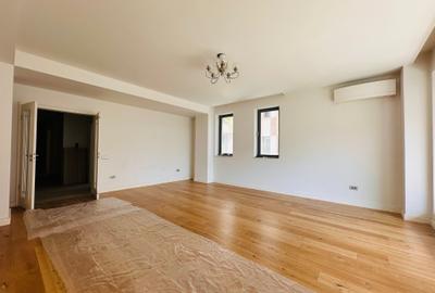 4 Camere || Prima Inchirere || Parcare || Terasa || Bucatarie Inchisa - 2
