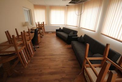 Vila  destinatie camin batrani - 18