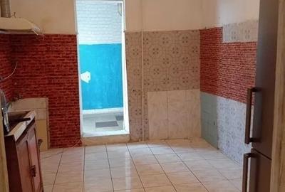 3 Camere Decomandat 74mp bloc 1980 zona Mircea - 2