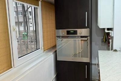 Apartament cu 3 camere decomandat în Lujerului - 9