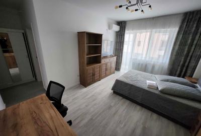 Garsonieră decomandată în Central