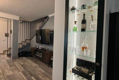 Casă cu 4 camere cu Teren 200 Mp în Cetate - 1