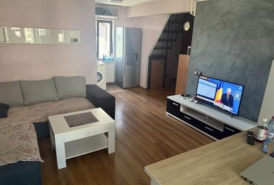 Apartament cu 3 camere decomandat în Roșu - 1