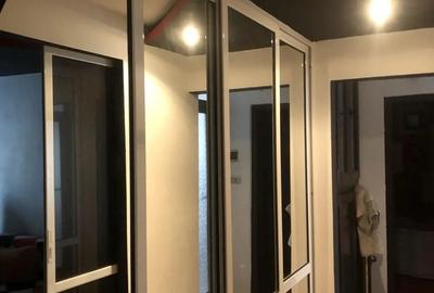 Vand apartament cu 3 camere etaj 2, decomandat, situat in Rovinari - 3
