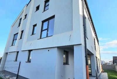 Duplex cu 5 camere cu Canalizare în Giroc - 1