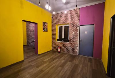 Imobil parter  - zona centrala -str Decebal colt cu Mircea cel Batran/84 mp - 6