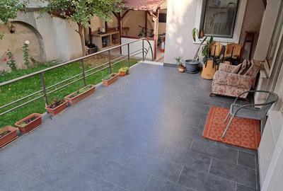 Apartament in casa situata ultracentral cu curte aferenta - 3