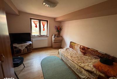 Casă cu 4 camere în Roșu - 14