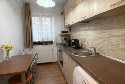 Garsonieră decomandată, mobilată în Florești