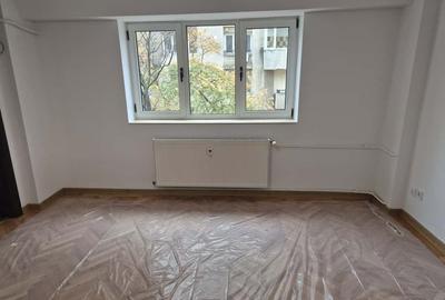 Apartament cu 3 camere decomandat în Nerva Traian - 1