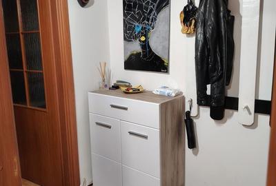 Apartament cu 4 camere în 23 August - 2
