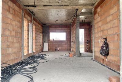Duplex,108mp Utili,375mp Teren,Panouri solare,constructie noua-Sacalaz - 2