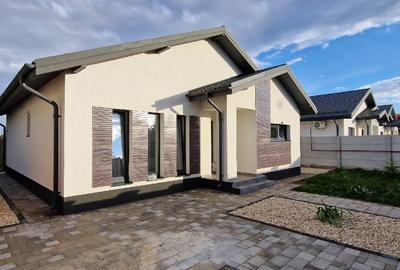 Inchiriez casa Comuna Berceni - 1