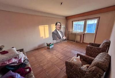 Apartament cu 2 camere decomandat în Bocșa - 13