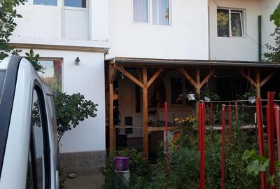 Casă cu 5 camere în Central - 8