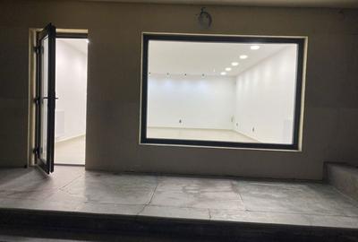 Spațiu comercial, de 50 mp, în Exterior Vest - 1