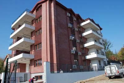 Apartament cu 2 camere în Barbu Văcărescu