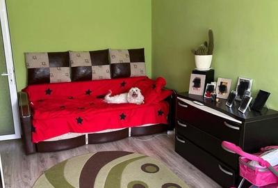 Apartament cu 4 camere decomandat în Micro 20 - 1