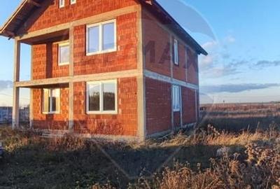 De vanzare casa cu etaj 4 camere, la rosu iesire Les langa padure - 10