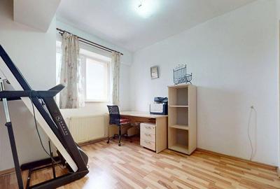 De vanzare apartament 3 camere, spa?ios, cu 2 balcoane ?... De vanzare apartament 3 camere, spa?ios, cu 2 balcoane ?... - 11