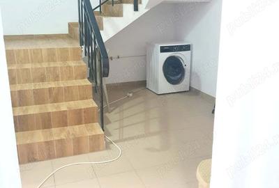 Casă cu 6 camere în Traian - 3