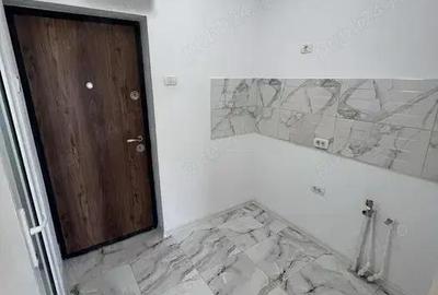 Garsonieră decomandată în CET - 4