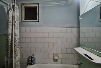 Apartament cu 3 camere decomandat în Nufărul
