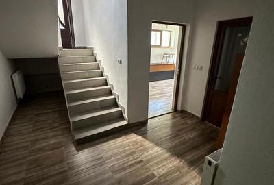 Casă cu 7 camere cu Canalizare în Făget - 5