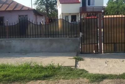 Casă cu Teren 2000 Mp în Drăgănești-Vlașca - 2