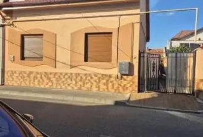 Casă cu Teren 350 Mp în Central - 13