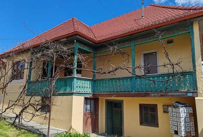 Casă cu 3 camere în Cobătești - 2