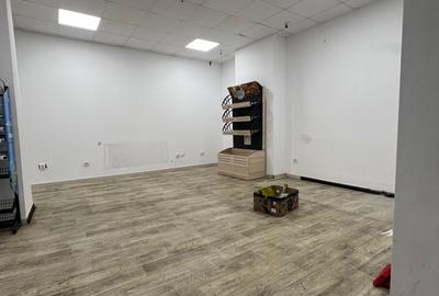 Spațiu comercial, de 106 mp, în Casa de Cultură - 6