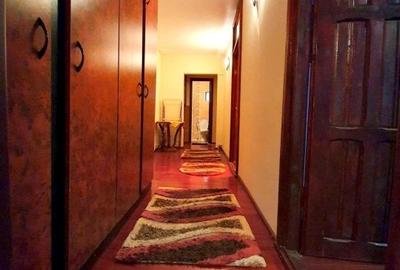 Proprietar, vând apartament 4 camere, decomandat, zona 1 Mai, negociabil - 11