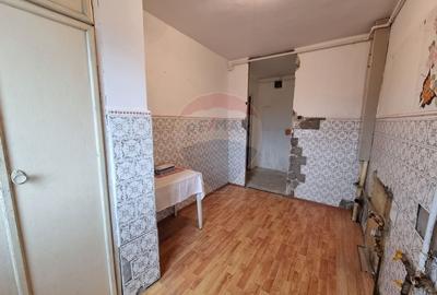 Apartament (De renovat) cu 3 camere de vanzare in zona Exterior Vest - 2
