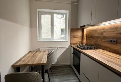 Apartament cu 3 camere decomandat în Tineretului - 10