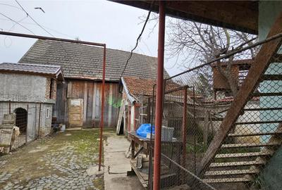 CASA HARMAN SINGUR CURTE 200000 EURO - 5