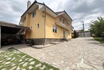 Casa - Vila - str. Piatra Craiului