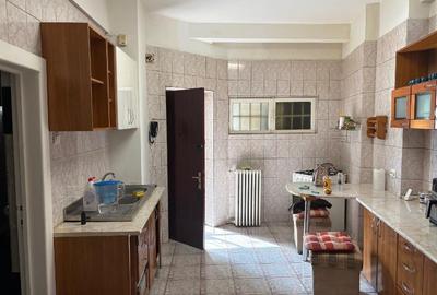 PIATA ROMANA direct proprietar (initial), apartament renovat, consolidat 1978 PIATA ROMANA direct proprietar (initial), apartament renovat, consolidat 1978 - 6